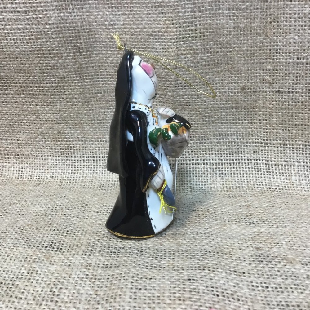Vintage Nun Ornament Sister Maria Green Thumb, Signed, w/Orig. Tags, Hand Painte - Picture 5 of 6